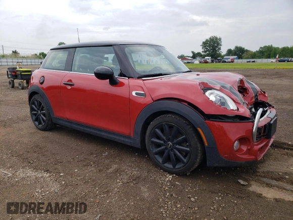 2016 MINI Hardtop S with VIN WMWXP7C57G3B33678, listed as a Copart auction lot 60609135 with 84,506 mi miles and Salvage title. Bid and sale history available at DreamBid. Image 4.