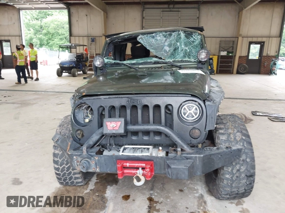 2007 Jeep Wrangler X z VIN 1J4GA39107L132865, wystawiony jako IAAI lot #42252972 z przebiegiem 101 114 mil mil oraz . Historia ofert i sprzedaży dostępna na DreamBid. Obrazek 13.
