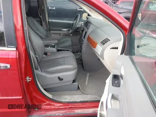 2008 Chrysler Town & Country Touring with VIN 2A8HR54P98R711591, listed as a IAAI auction lot 42256079 with 137,053 mi miles and . Bid and sale history available at DreamBid. Image 5.