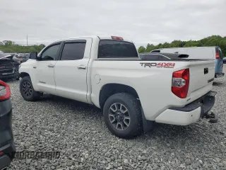 2019 Toyota Tundra SR5 z VIN 5TFHY5F10KX829945, wystawiony jako Copart lot #51911985 z przebiegiem 105 985 mil mil oraz Szkoda całkowita • Salvage title. Historia ofert i sprzedaży dostępna na DreamBid. Obrazek 2.