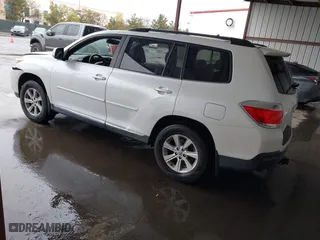 2013 Toyota Highlander with VIN 5TDBK3EH4DS198524, listed as a IAAI auction lot 41924896 with 148,893 mi miles. Bid and sale history available at carsss.com. Image 3.