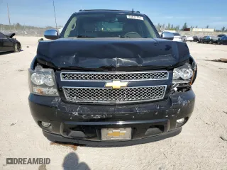 2013 Chevrolet Avalanche LTZ with VIN 3GNMCGE09DG378661, listed as a Copart auction lot 83677794 with 127,319 mi miles and Salvage Title. Bid and sale history available at carsss.com. Image 5.