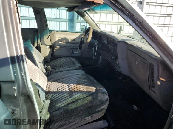 1984 Oldsmobile 88 z VIN 1G3AN69Y0EM827157, wystawiony jako Copart lot #82609024 z przebiegiem 525 834 mil mil oraz Czysty tytuł • Clean title. Historia ofert i sprzedaży dostępna na DreamBid. Obrazek 7.