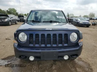2015 Jeep Patriot Latitude with VIN 1C4NJRFB8FD366581, listed as a Copart auction lot 56221585 with 171,009 mi miles and Salvage title. Bid and sale history available at DreamBid. Image 5.
