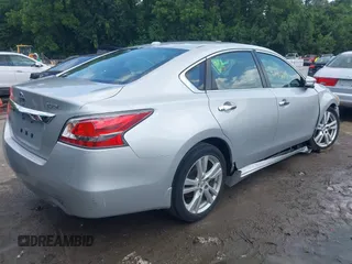 2015 Nissan Altima SL with VIN 1N4BL3AP3FC278675, listed as a IAAI auction lot 42442119 with 83,546 mi miles and . Bid and sale history available at DreamBid. Image 4.