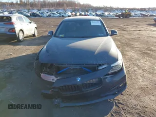 2018 BMW 3 Series 320i xDrive with VIN WBA8E5G57JNU47770, listed as a IAAI auction lot 41409122 with 62,198 mi miles. Bid and sale history available at carsss.com. Image 12.