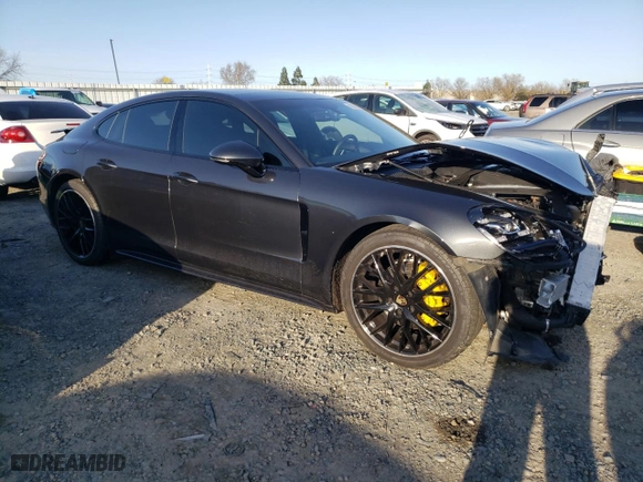 2018 Porsche Panamera with VIN WP0AA2A79JL110831, listed as a Copart auction lot 43631844 with 16,525 mi miles. Bid and sale history available at carsss.com. Image 4.