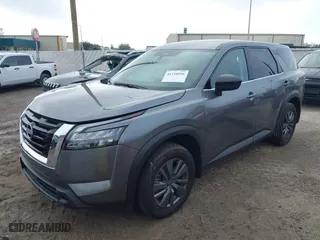 2024 Nissan Pathfinder S with VIN 5N1DR3AAXRC273423, listed as a IAAI auction lot 41210916 with 9,831 mi miles. Bid and sale history available at carsss.com. Image 17.