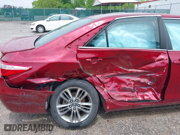 2017 Toyota Camry XLE z VIN 4T1BF1FK1HU644600, wystawiony jako IAAI lot #42301348 z przebiegiem 74 937 mil mil oraz . Historia ofert i sprzedaży dostępna na DreamBid. Obrazek 6.