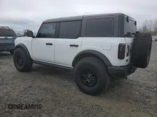 2022 Ford Bronco with VIN 1FMEE5BP7NLB60151, listed as a Copart auction lot 50958365 with 24,594 mi miles and Salvage Title. Bid and sale history available at DreamBid. Image 2.