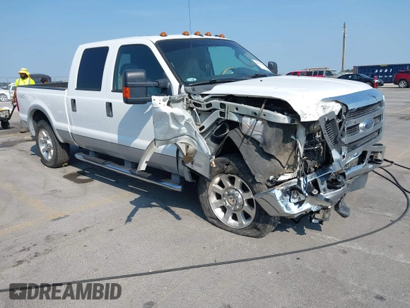 2008 Ford F-250 XL with VIN 1FTSW21R68EE10400, listed as a IAAI auction lot 40030423 with 160,032 mi miles. Bid and sale history available at carsss.com. Image 1.