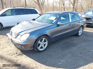 2006 Mercedes-Benz E-Class 3.5L with VIN WDBUF87J86X192375, listed as a IAAI auction lot 41886384 with 162,345 mi miles. Bid and sale history available at carsss.com. Image 17.