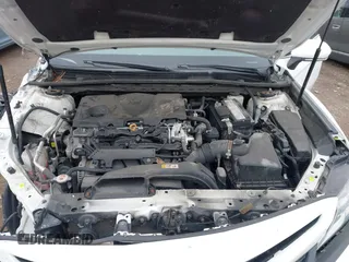 2019 Toyota Camry LE z VIN 4T1B11HK7KU687261, wystawiony jako IAAI lot #42016114 z przebiegiem 123 007 mil mil oraz . Historia ofert i sprzedaży dostępna na DreamBid. Obrazek 10.