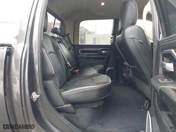2022 Ram 2500 Laramie with VIN 3C6UR5FL2NG243857, listed as a IAAI auction lot 41736144 with 58,474 mi miles. Bid and sale history available at carsss.com. Image 8.
