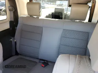 2008 Jeep Wrangler Rubicon с VIN 1J4GA64198L518646, выставлен на аукционе Copart как лот 82381084 с пробегом Не указан миль и Списание • Salvage title. История ставок и продаж доступна на DreamBid. Изображение 10.