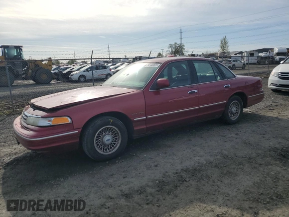 1995 Ford Crown Victoria LX с VIN 2FALP74W2SX117864, выставлен на аукционе Copart как лот 52440825 с пробегом 109 409 миль миль и Списание • Salvage title. История ставок и продаж доступна на DreamBid. Изображение 1.