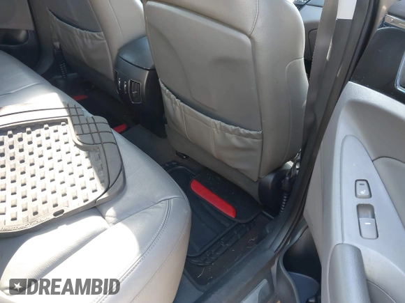 2011 Hyundai Sonata SE with VIN 5NPEC4AC3BH133760, listed as a IAAI auction lot 41675064 with 195,298 mi miles. Bid and sale history available at carsss.com. Image 8.