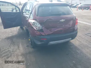 2016 Chevrolet Trax LT z VIN 3GNCJLSB3GL227097, wystawiony jako IAAI lot #42208844 z przebiegiem 118 887 mil mil oraz . Historia ofert i sprzedaży dostępna na DreamBid. Obrazek 6.
