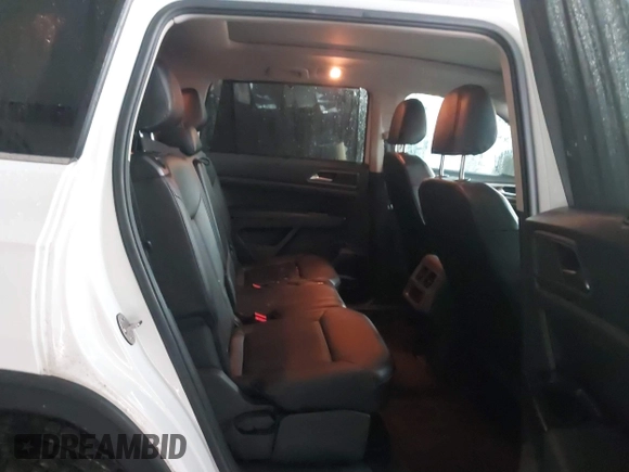 2019 Volkswagen Atlas SE with VIN 1V2WR2CA8KC526036, listed as a IAAI auction lot 42200589 with 118,590 mi miles and . Bid and sale history available at DreamBid. Image 8.