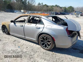 2016 Chrysler 300 with VIN 2C3CCABG8GH229864, listed as a IAAI auction lot 41686322 with 1 mi miles. Bid and sale history available at carsss.com. Image 3.