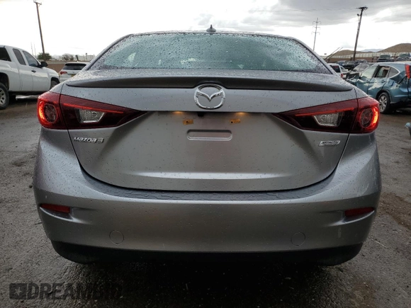 2015 Mazda 3 i Grand Touring z VIN JM1BM1W76F1239689, wystawiony jako Copart lot #55343985 z przebiegiem 14 789 mil mil oraz Szkoda całkowita • Salvage title. Historia ofert i sprzedaży dostępna na DreamBid. Obrazek 6.