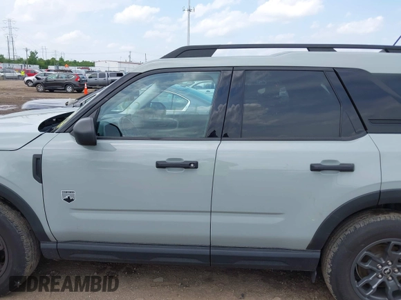 2022 Ford Bronco Sport Big Bend z VIN 3FMCR9B67NRE14484, wystawiony jako IAAI lot #42221112 z przebiegiem 33 083 mil mil oraz . Historia ofert i sprzedaży dostępna na DreamBid. Obrazek 15.