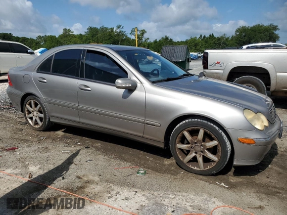 2004 Mercedes-Benz C 230 Kompressor with VIN WDBRF40J64A564613, listed as a Copart auction lot 59876525 with 140,525 mi miles and Clean title. Bid and sale history available at DreamBid. Image 4.