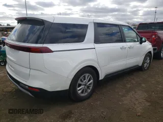 2024 Kia Carnival LX with VIN KNDNB4H32R6334515, listed as a Copart auction lot 78804764 with 13,810 mi miles and Clean Title. Bid and sale history available at carsss.com. Image 3.