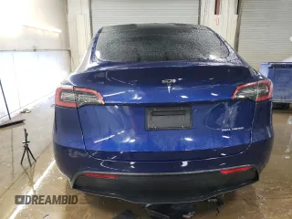 2022 Tesla Model Y Long Range with VIN 7SAYGDEE9NF426887, listed as a Copart auction lot 49910725 with 47,379 mi miles and Salvage Title. Bid and sale history available at carsss.com. Image 6.