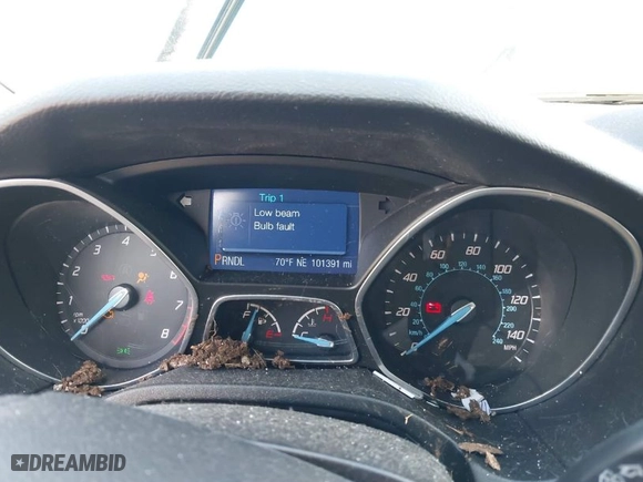 2013 Ford Focus SE with VIN 1FADP3K29DL283330, listed as a IAAI auction lot 42028093 with 101,391 mi miles. Bid and sale history available at carsss.com. Image 7.