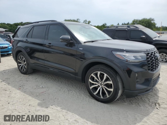 2025 Ford Explorer ST-Line with VIN 1FMUK7KH6SGA95371, listed as a Copart auction lot 57572985 with 8,833 mi miles and Salvage title. Bid and sale history available at DreamBid. Image 4.
