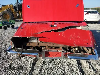1968 Chevrolet Corvette z VIN 194678S402612, wystawiony jako Copart lot #74560004 z przebiegiem 60 409 mil mil oraz Szkoda całkowita • Salvage title. Historia ofert i sprzedaży dostępna na DreamBid. Obrazek 6.