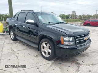 2013 Chevrolet Avalanche LT with VIN 3GNMCFE04DG120235, listed as a IAAI auction lot 41739179 with 77,861 mi miles and . Bid and sale history available at DreamBid. Image 1.
