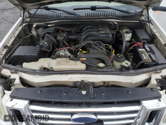 2007 Ford Explorer Eddie Bauer with VIN 1FMEU74E27UA67562, listed as a Copart auction lot 57898915 with 292,601 mi miles and Salvage title. Bid and sale history available at DreamBid. Image 12.
