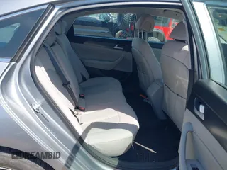 2015 Hyundai Sonata Limited z VIN 5NPE34AF7FH096633, wystawiony jako IAAI lot #42172372 z przebiegiem 87 193 mil mil oraz . Historia ofert i sprzedaży dostępna na DreamBid. Obrazek 8.