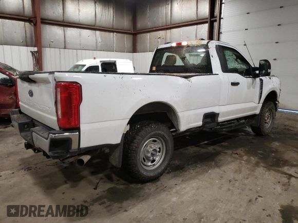 2024 Ford F-250 XL with VIN 1FTBF2BA6RED28824, listed as a Copart auction lot 43446825 with 3,777 mi miles and Salvage title. Bid and sale history available at DreamBid. Image 3.