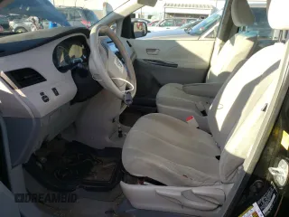 2011 Toyota Sienna with VIN 5TDZK3DC4BS052092, listed as a Copart auction lot 81374114 with 268,590 mi miles and Clean Title. Bid and sale history available at carsss.com. Image 7.