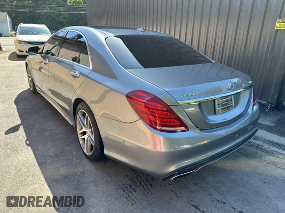 2015 Mercedes-Benz S 550 with VIN WDDUG8FB7FA092737, listed as a Copart auction lot 62470785 with 113,681 mi miles and Clean title. Bid and sale history available at DreamBid. Image 3.