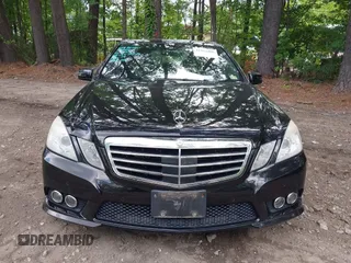 2010 Mercedes-Benz E 550 Luxury с VIN WDDHF9AB0AA125460, выставлен на аукционе IAAI как лот 42435400 с пробегом 120 925 миль миль и . История ставок и продаж доступна на DreamBid. Изображение 12.