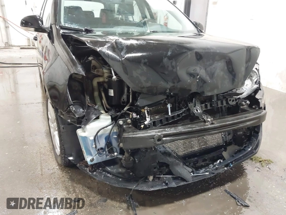 2011 Volkswagen Jetta SportWagen TDI with VIN 3VWPL7AJ8BM676246, listed as a IAAI auction lot 41831636 with 119,638 mi miles. Bid and sale history available at carsss.com. Image 6.