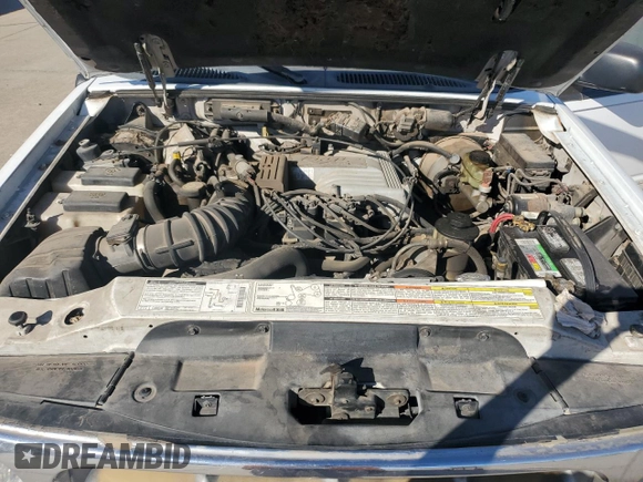1997 Ford Explorer XLT z VIN 1FMDU32P8VZC08904, wystawiony jako Copart lot #78166244 z przebiegiem 232 404 mil mil oraz Szkoda całkowita • Salvage title. Historia ofert i sprzedaży dostępna na DreamBid. Obrazek 13.