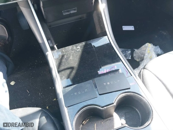 2018 Tesla Model 3 Long Range Battery with VIN 5YJ3E1EA5JF153675, listed as a IAAI auction lot 41576251 with 89388 miles. Bid and sale history available at carsss.com. Image 11.