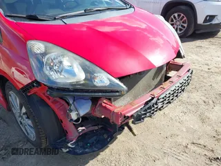 2013 Honda Fit Sport with VIN JHMGE8H57DC070211, listed as a IAAI auction lot 41866545 with 113,235 mi miles. Bid and sale history available at carsss.com. Image 20.
