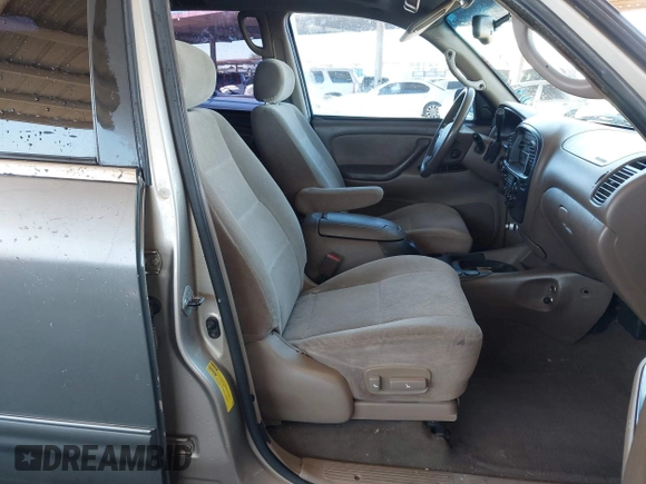 2003 Toyota Sequoia SR5 with VIN 5TDZT34A13S149313, listed as a IAAI auction lot 41841538 with 210,440 mi miles. Bid and sale history available at carsss.com. Image 5.