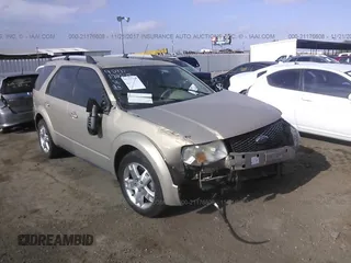 2007 Ford Freestyle Limited with VIN 1FMDK03137GA40649, listed as a IAAI auction lot 41178109 with 177,419 mi miles. Bid and sale history available at carsss.com. Image 1.