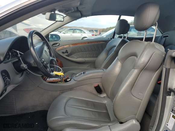 2007 Mercedes-Benz CLK-Class 3.5L with VIN WDBTK56F67F229711, listed as a Copart auction lot 83255084 with 83,032 mi miles and Clean Title. Bid and sale history available at carsss.com. Image 7.