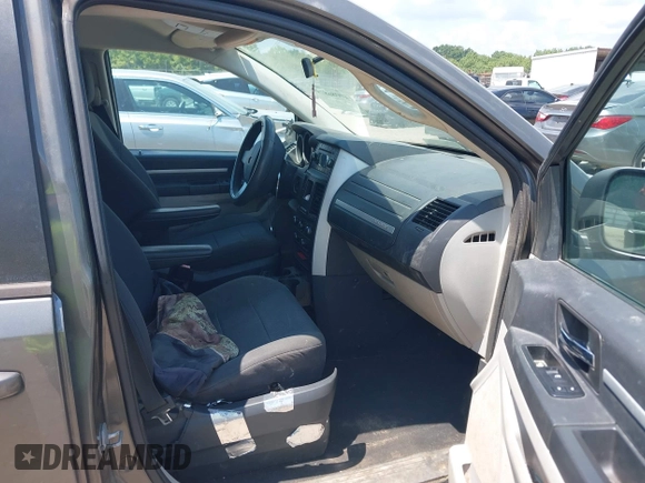 2010 Dodge Grand Caravan SE with VIN 2D4RN4DE6AR339734, listed as a IAAI auction lot 40086879 with 221,062 mi miles and . Bid and sale history available at DreamBid. Image 5.