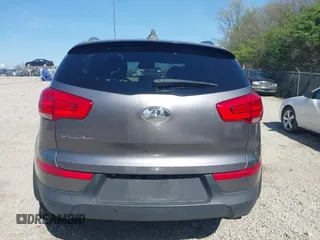2014 Kia Sportage LX with VIN KNDPBCAC3E7587943, listed as a IAAI auction lot 42092903 with 153,483 mi miles and . Bid and sale history available at carsss.com. Image 17.