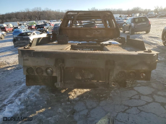 2002 Ford Super Duty F-350 SRW XL with VIN 1FTSX31F62EA83898, listed as a Copart auction lot 88040255 with 0 mi miles and Salvage Title. Bid and sale history available at carsss.com. Image 6.
