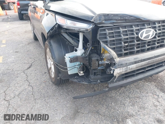 2023 Hyundai Venue SE with VIN KMHRB8A37PU237978, listed as a IAAI auction lot 41814075 with 22,489 mi miles and . Bid and sale history available at DreamBid. Image 6.